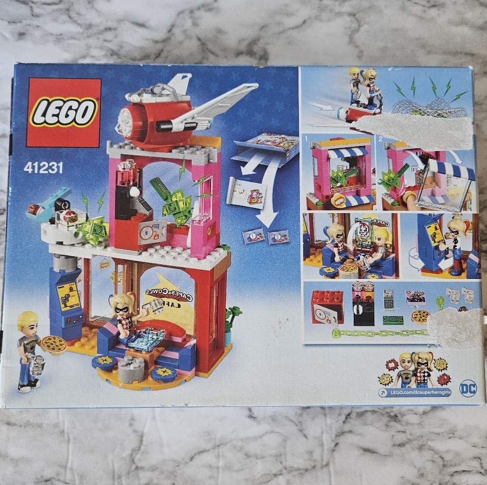 Lego DC Super Hero Girls Harley Quinn To The Rescue #41231 - Picture 8 of 16